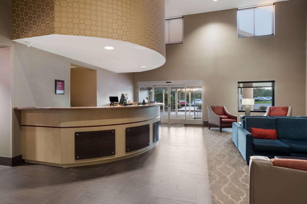 Comfort Suites Suffolk - Chesapeake Exterior foto